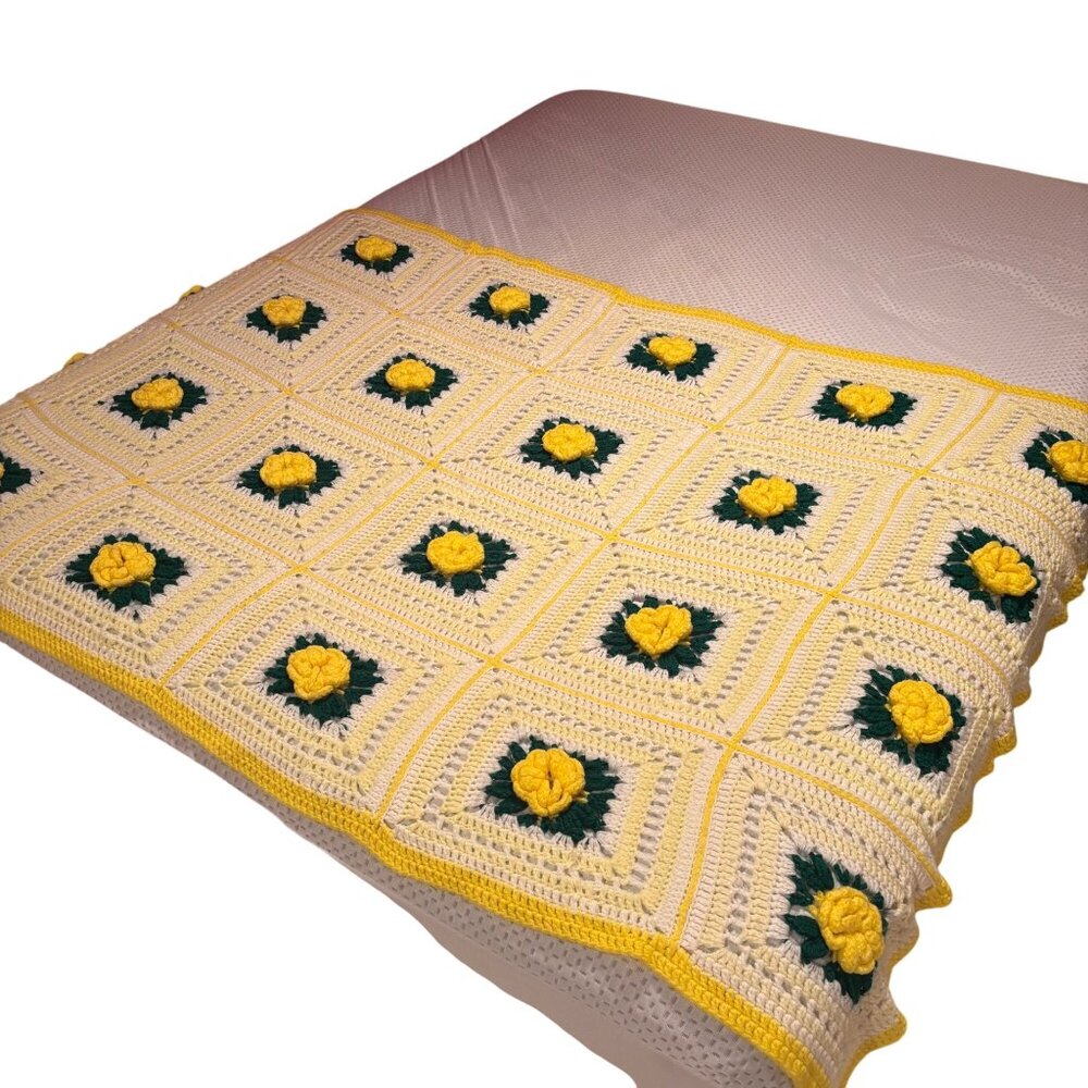 Vintage Handmade Crochet Blanket Yellow Raised 3D Flowers Granny Squares Afghan - Picture 5 of 6